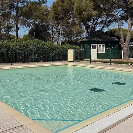 Apartament F1 Climatise Avec Piscine Saint-Raphaël