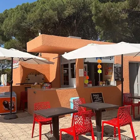 Appartement F1 Climatise Avec Piscine *